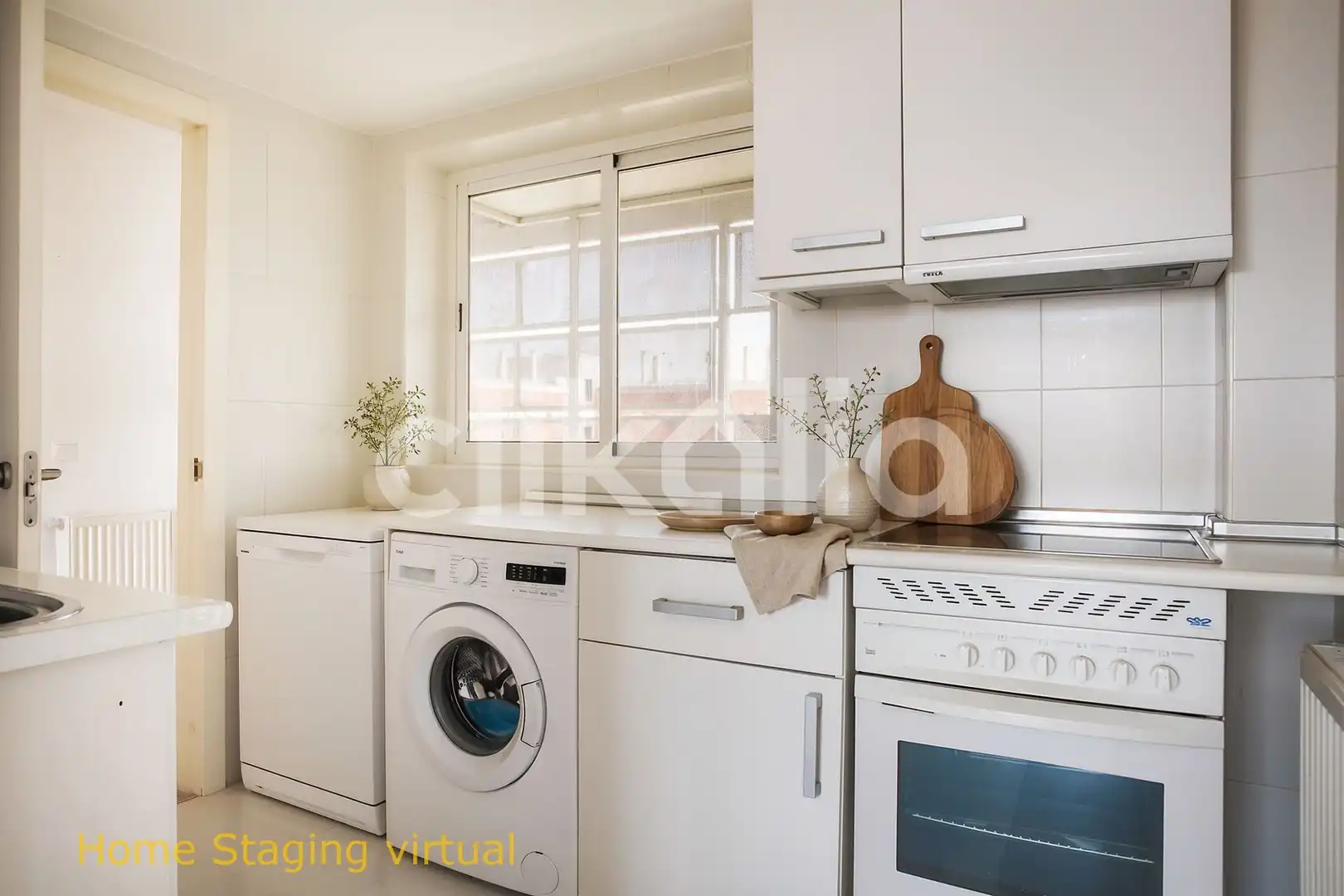 Kitchen of Flat for sale in Madrid  with Heating, Terrace and Storage room