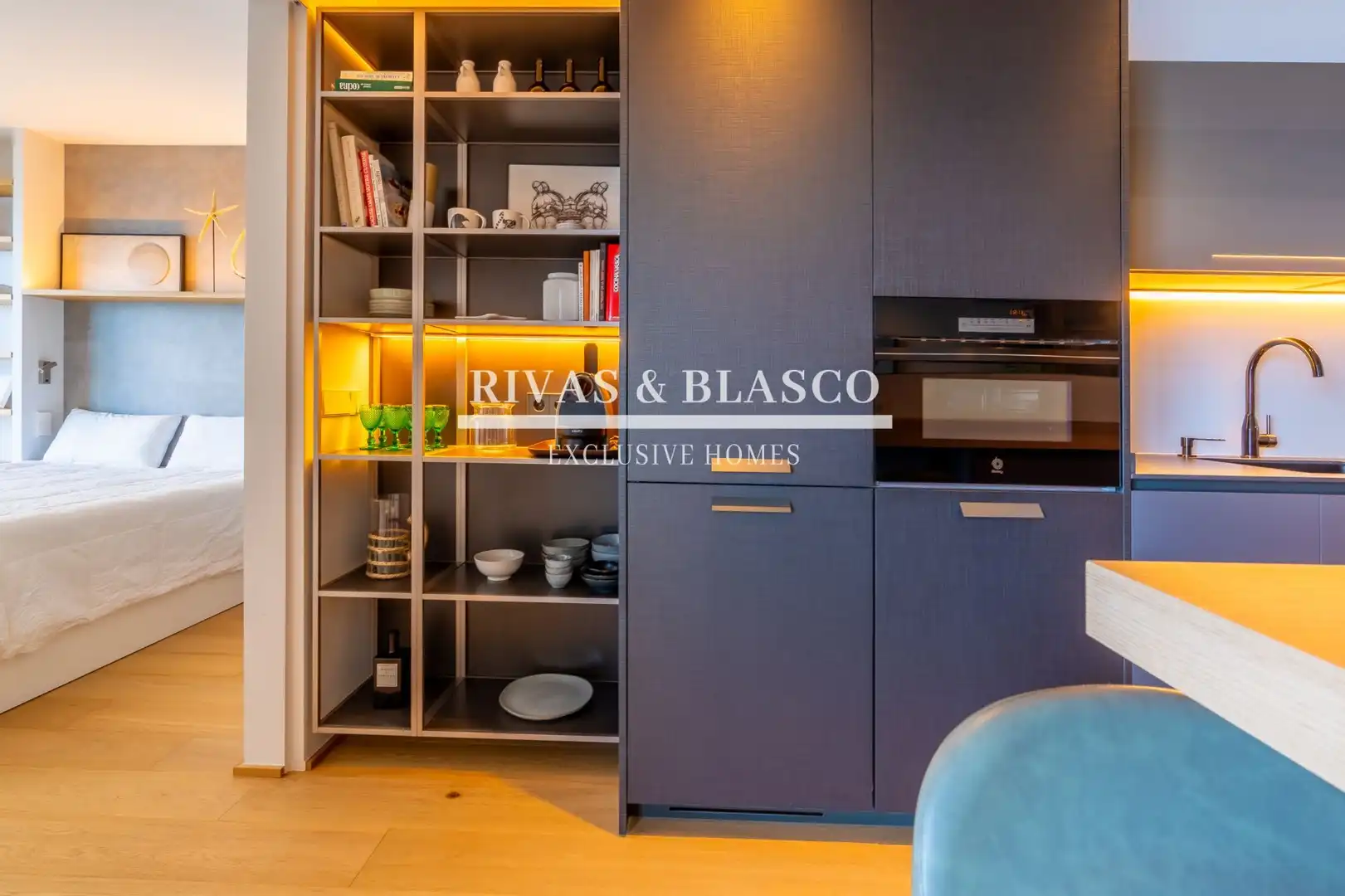 Cuina de Apartament de lloguer en Donostia - San Sebastián  amb Calefacció i Moblat