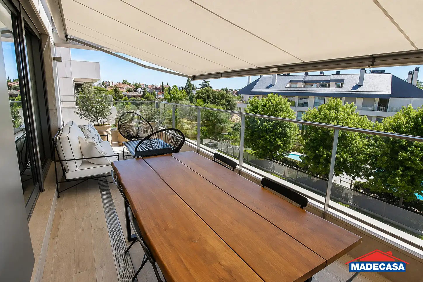 Terraza de Ático en venta en Pozuelo de Alarcón con Aire acondicionado, Calefacción y Jardín privado