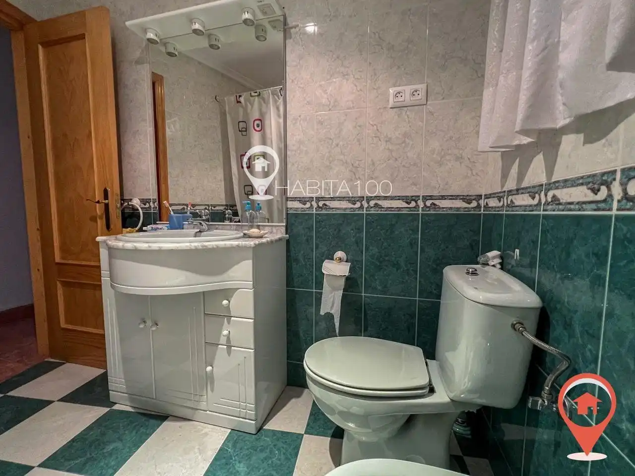 Bathroom of Houses for sale in Portilla  with Heating and Furnished