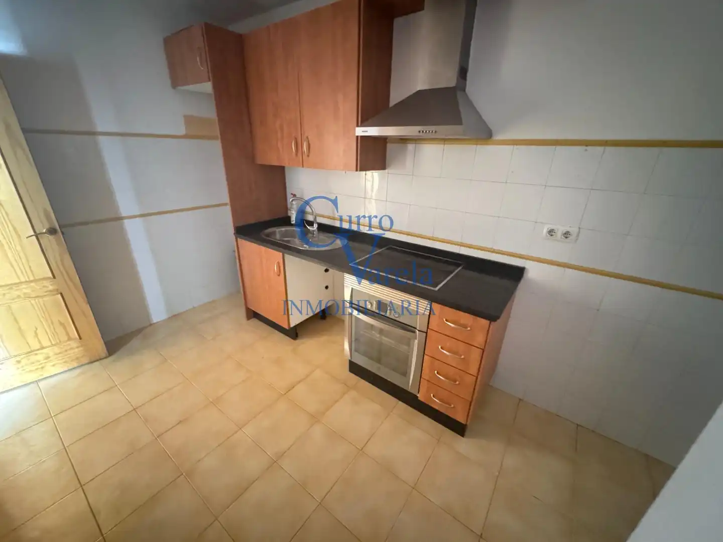 Cocina de Piso en venta en Dos Hermanas con Aire acondicionado