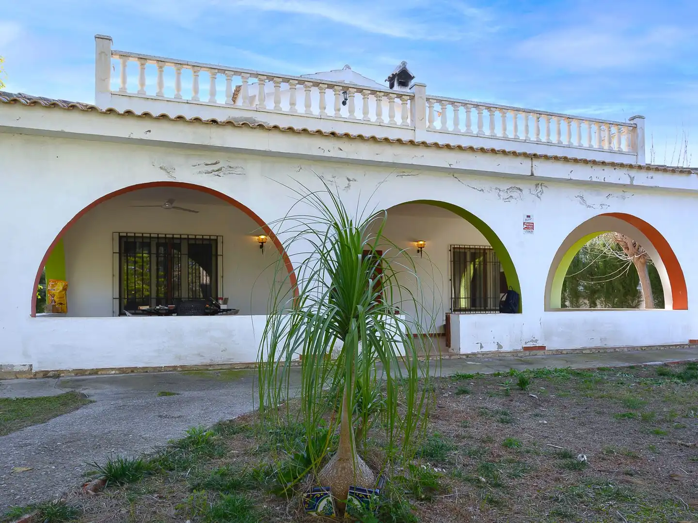 Vista exterior de Casa o xalet de lloguer en Manises amb Calefacció, Jardí privat i Moblat