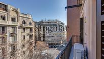 Exterior view of Flat for sale in  Barcelona Capital  with Air Conditioner, Heating and Private garden