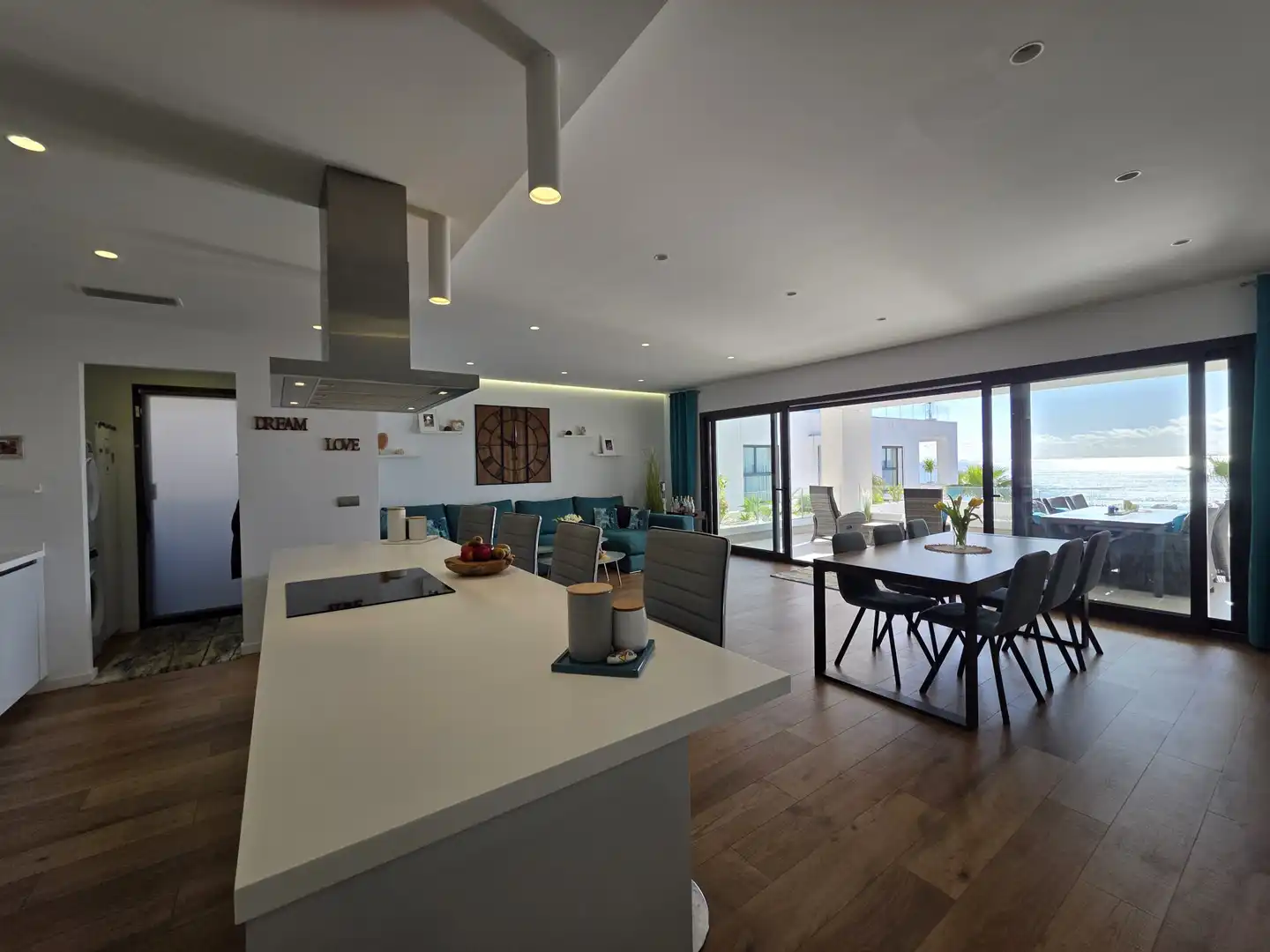 Cocina de Planta baja en venta en La Alcaidesa con Jardín privado, Terraza y Trastero