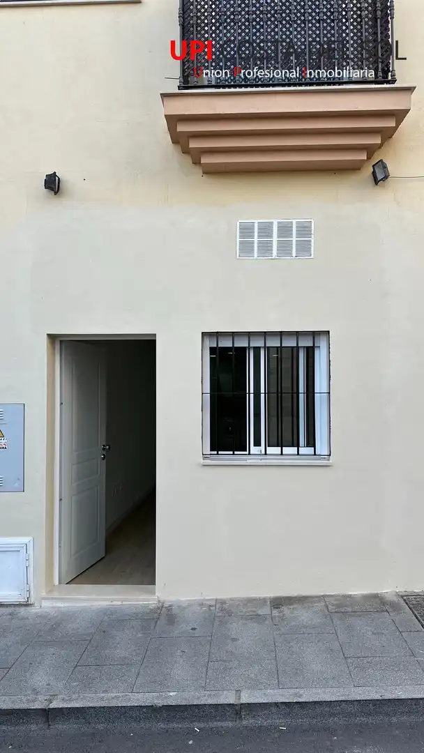 Vista exterior de Local en venda en Cártama