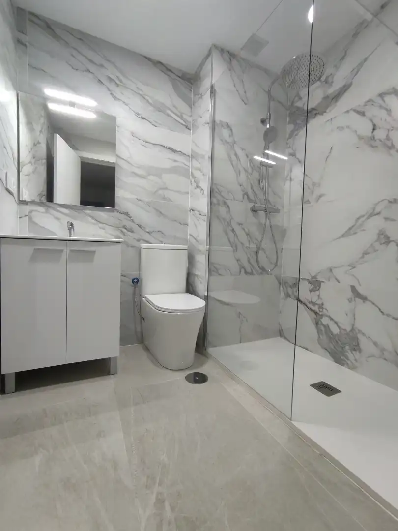 Baño de Piso en venta en Alcázar de San Juan con Aire acondicionado y Terraza