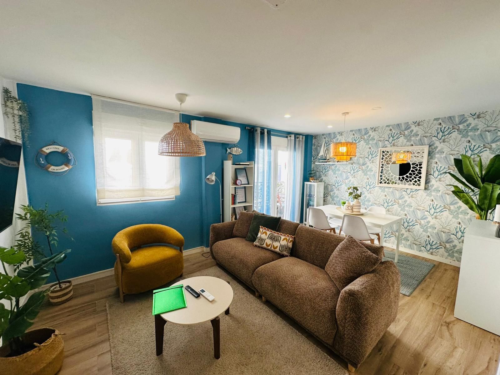 Sala d'estar de Pis en venda en  Valencia Capital amb Aire condicionat, Parquet i Balcó