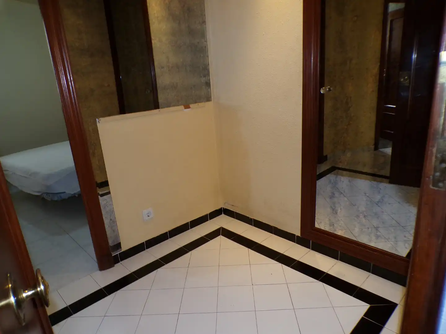 Flat with terrace for sale in Ayuntamiento - El Salvador, imagen 2