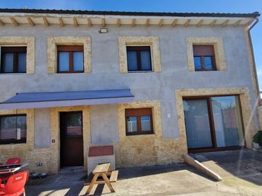 Detached house with garden for sale in La Pola Siero
