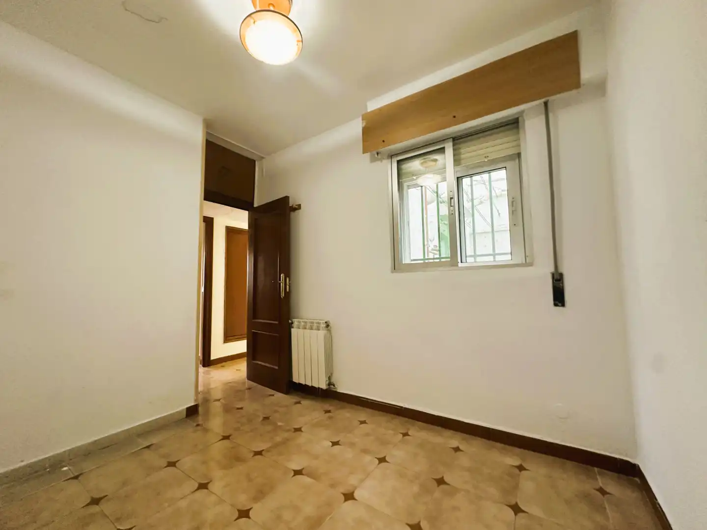 Bedroom of Flat for sale in Madrid  with Air Conditioner, Heating and Oven