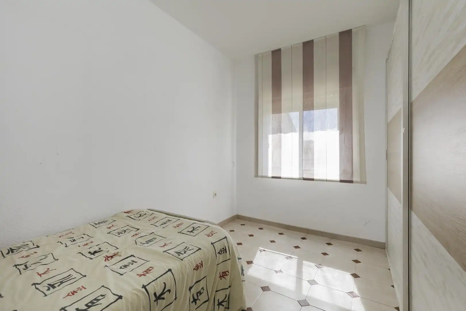Dormitori de Casa o xalet en venda en Alhendín