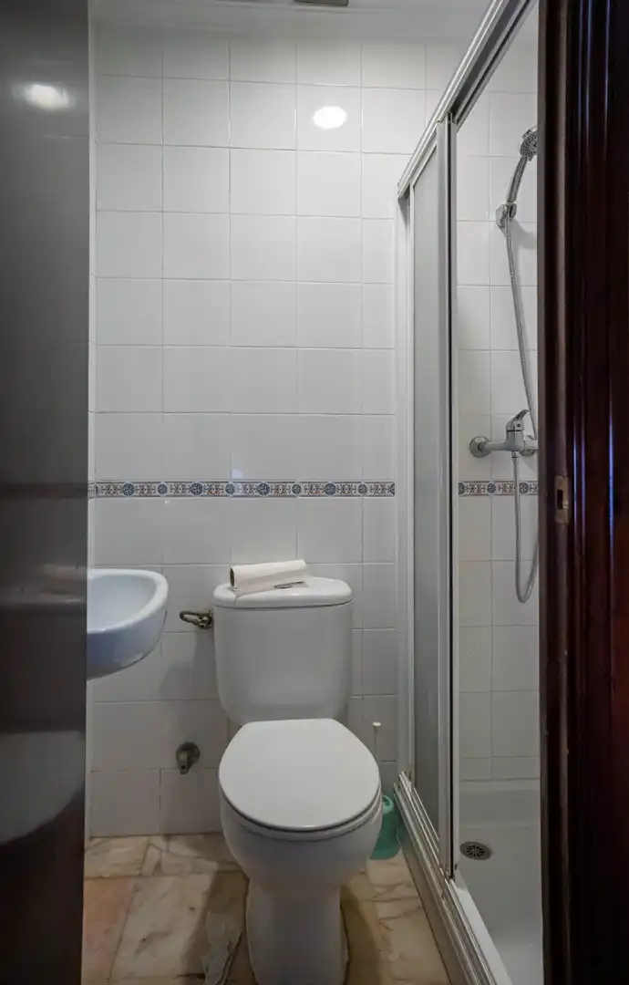 Baño de Planta baja en venta en Carmona con Aire acondicionado