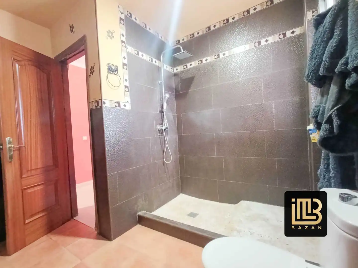 Bathroom of Flat for sale in Málaga  with Terrace and Storage room