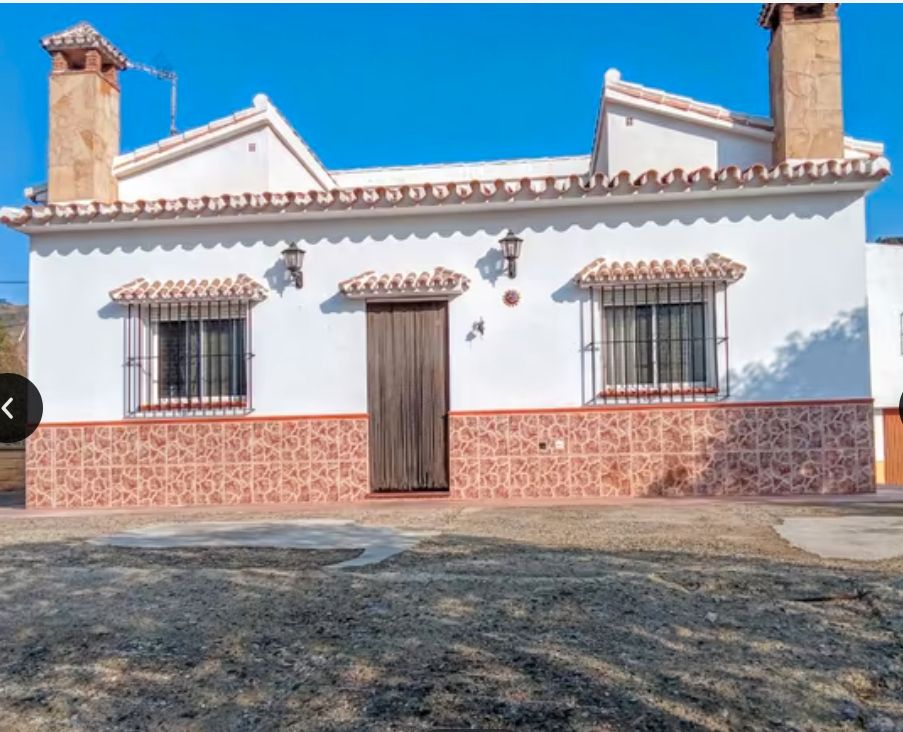 Exterior view of House or chalet for sale in Álora  with Air Conditioner, Private garden and Terrace