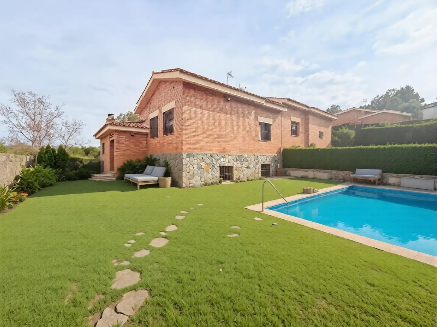 House with terrace for sale in Sant Esteve Sesrovires
