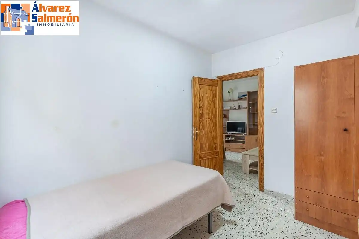 Flat for sale in Calle de las Caballerizas, Centro - Sagrario