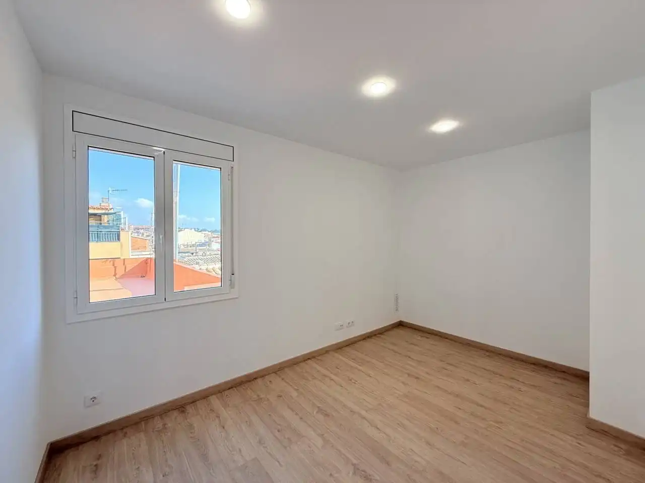 Bedroom of Flat for sale in Sant Sadurní d'Anoia  with Air Conditioner, Heating and Parquet flooring