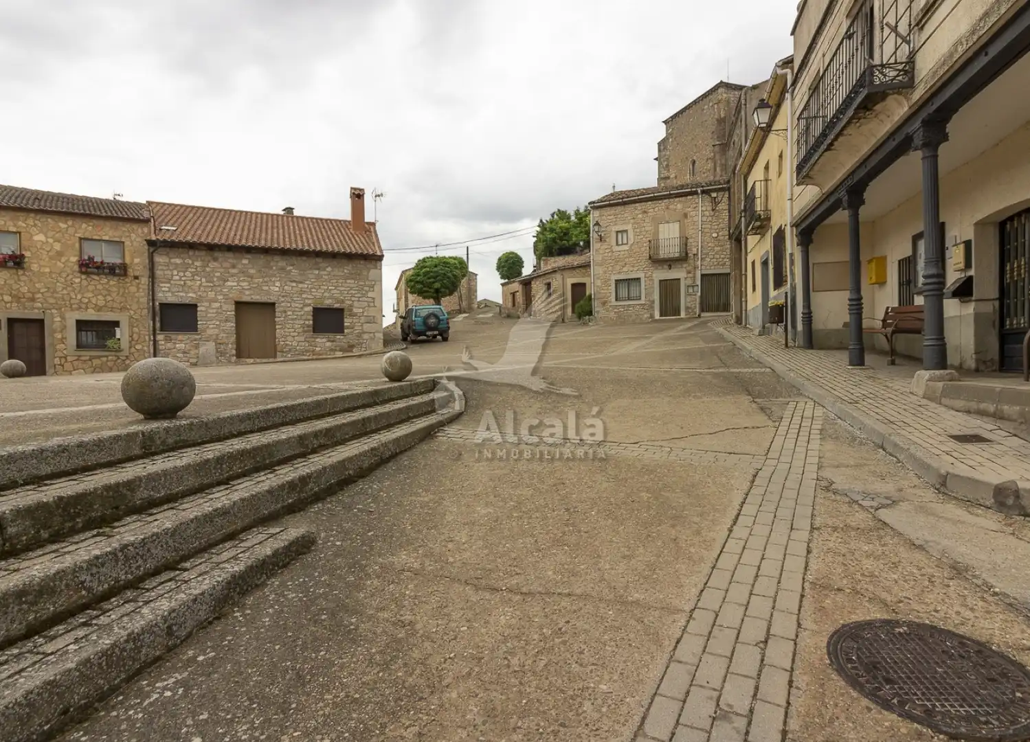 Vista exterior de Casa adosada en venda en Baraona amb Traster