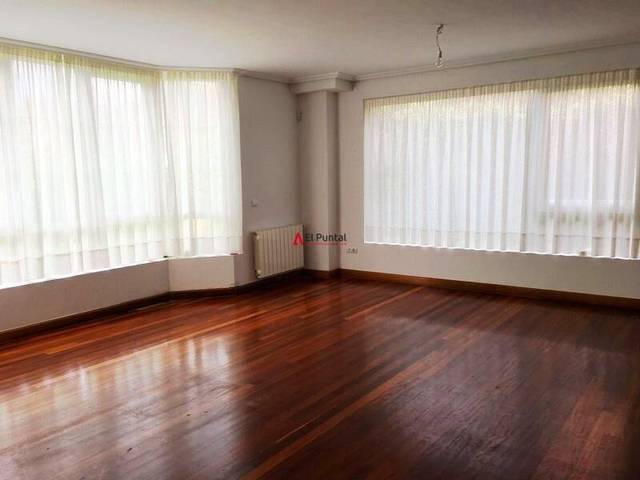 Casa-chalet en Alquiler en Mortera