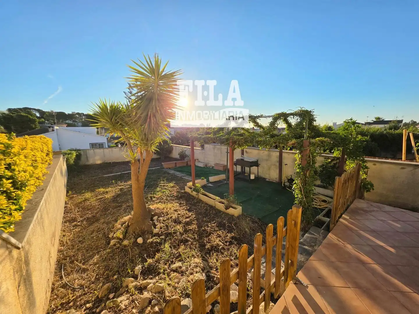 Casa aparellada amb jardí en venda a La Pobla de Montornès, imagen 41