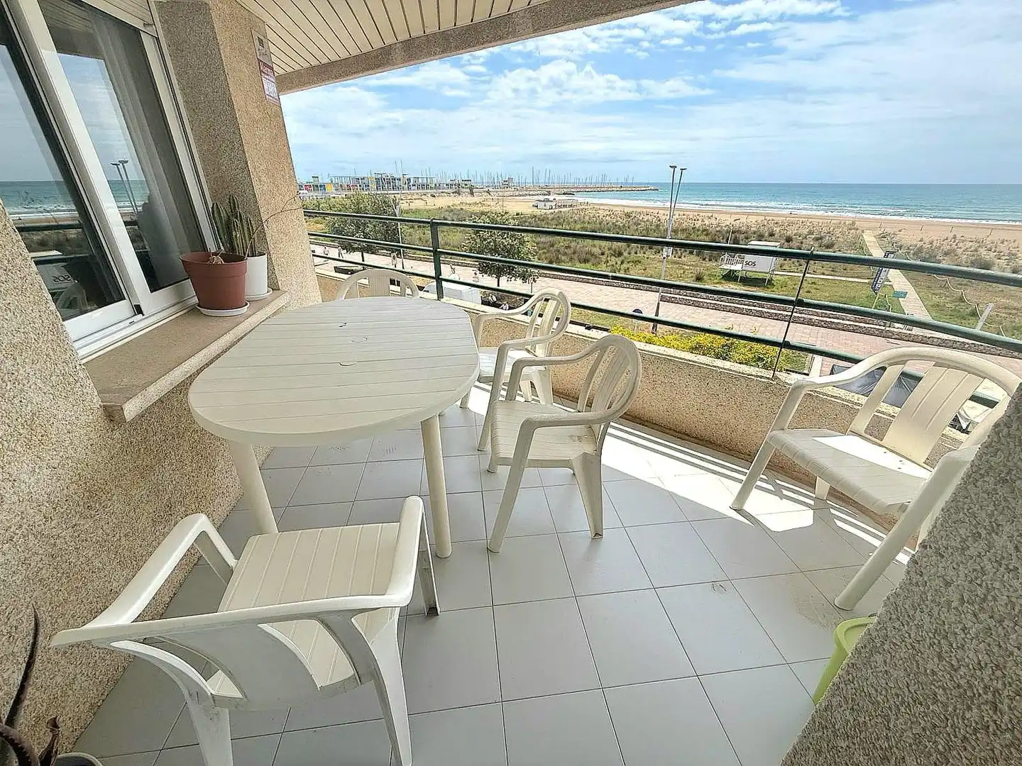 Terrasse von Wohnungen zum Verkauf in Calafell mit Klimaanlage, Heizung und Privatgarten