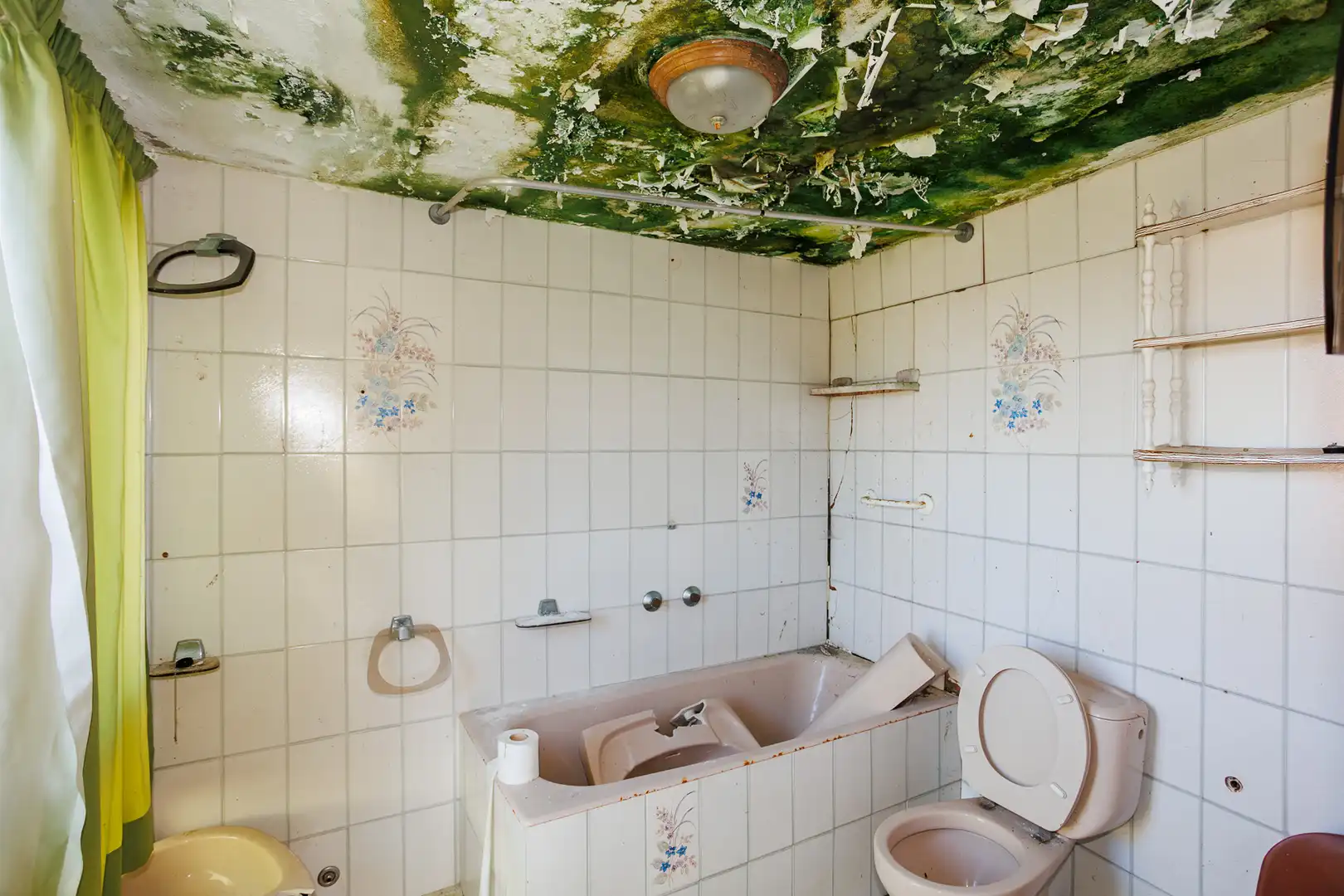 Baño de Finca rústica en venta en Noia con Amueblado