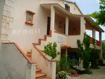 Vista exterior de Finca rústica en venda en Alcoy / Alcoi amb Aire condicionat, Jardí privat i Terrassa