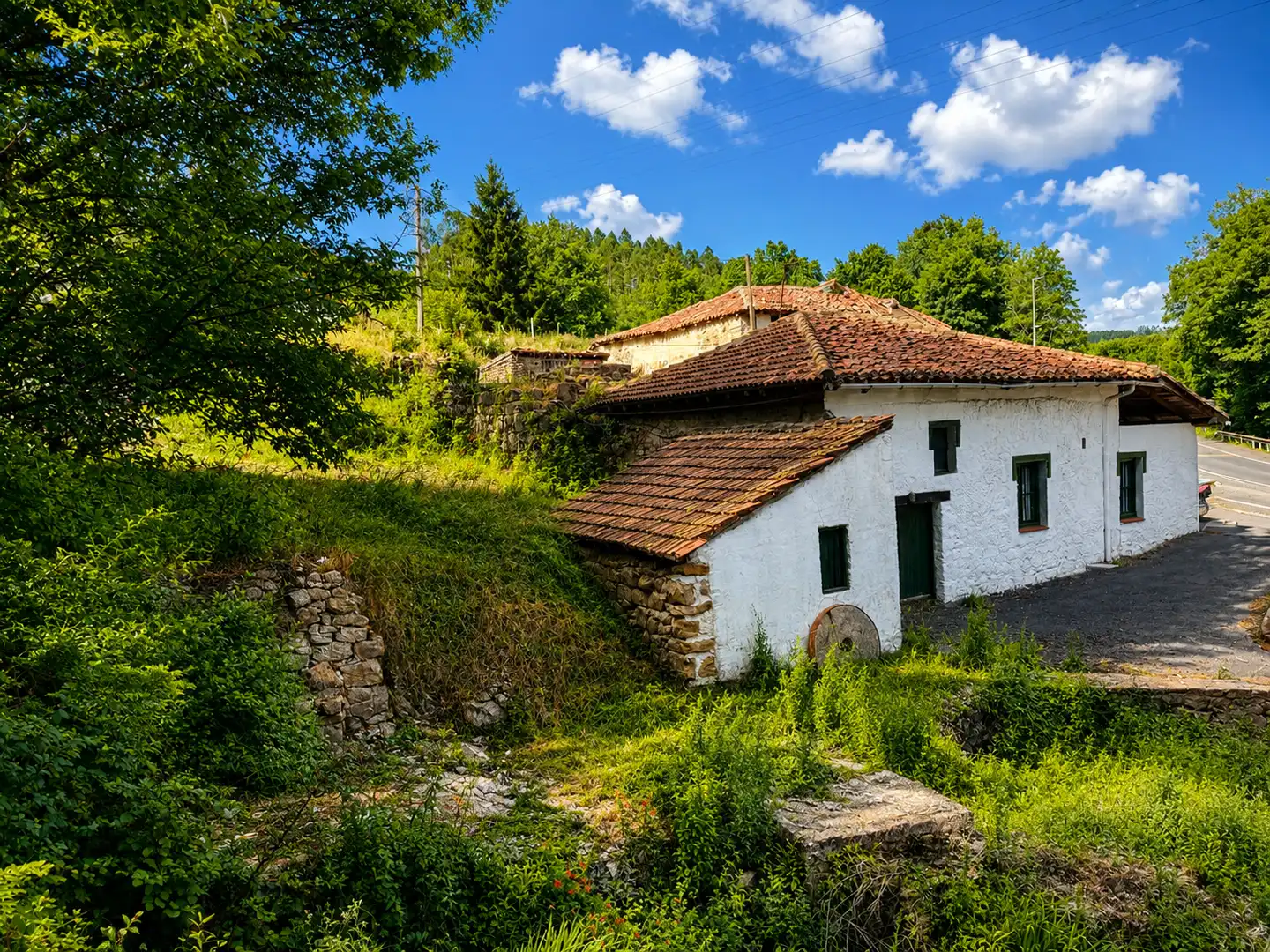 Vista exterior de Finca rústica en venda en Loiu amb Jardí privat