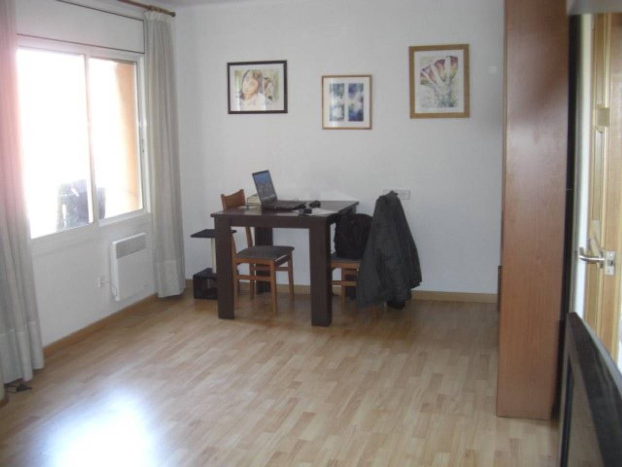 Menjador de Pis en venda en Sant Cugat del Vallès amb Calefacció i Parquet