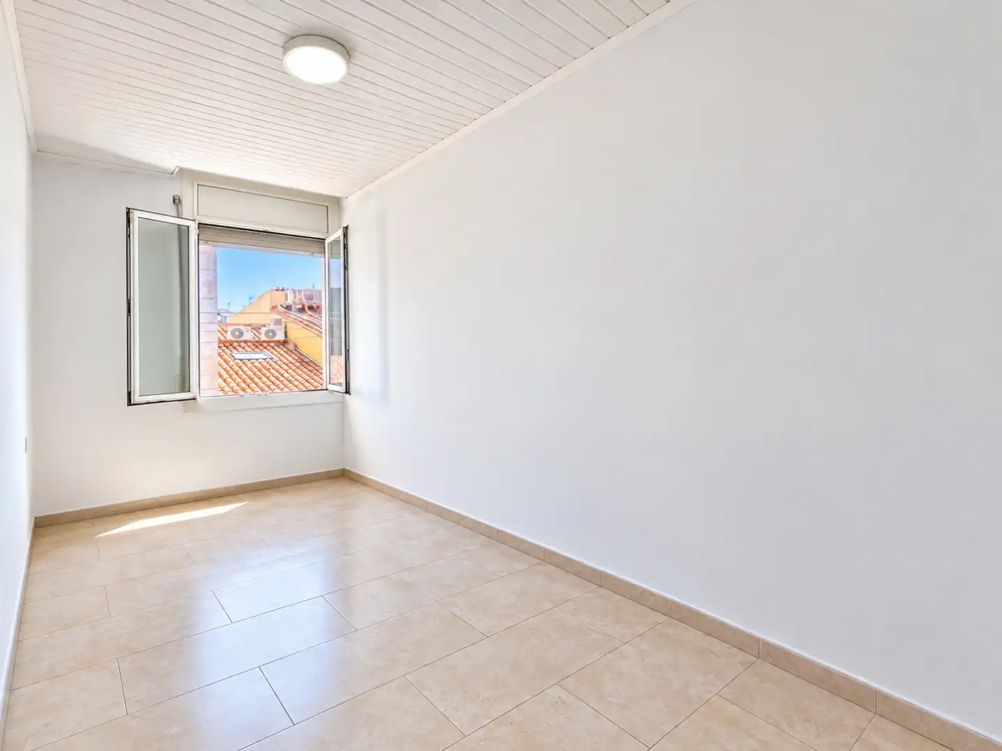 Balcony of Houses for sale in Sabadell  with Air Conditioner, Terrace and Balcony