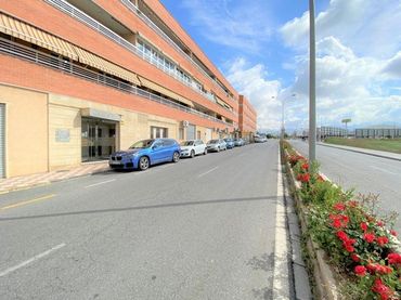 Locale commerciale in vendita a Calle del Príncipe Felipe