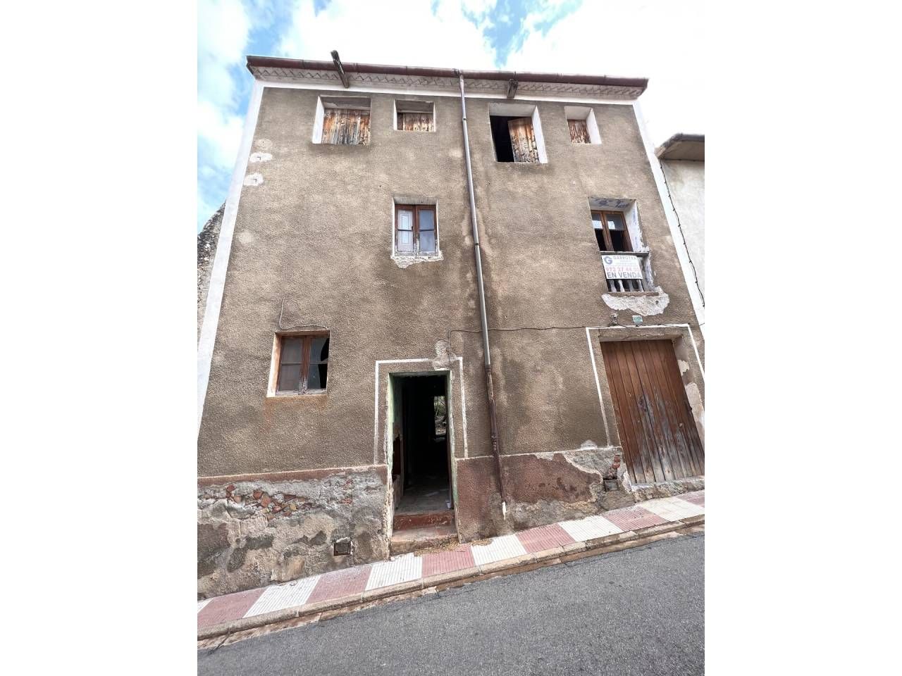 Vista exterior de Casa o xalet en venda en Tortellà