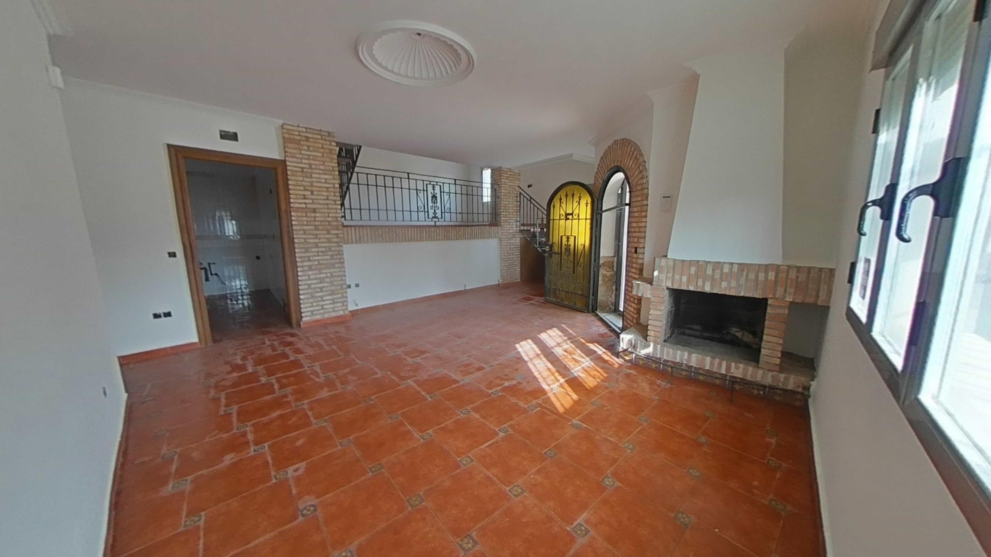 Casa adosada en venta en Mora