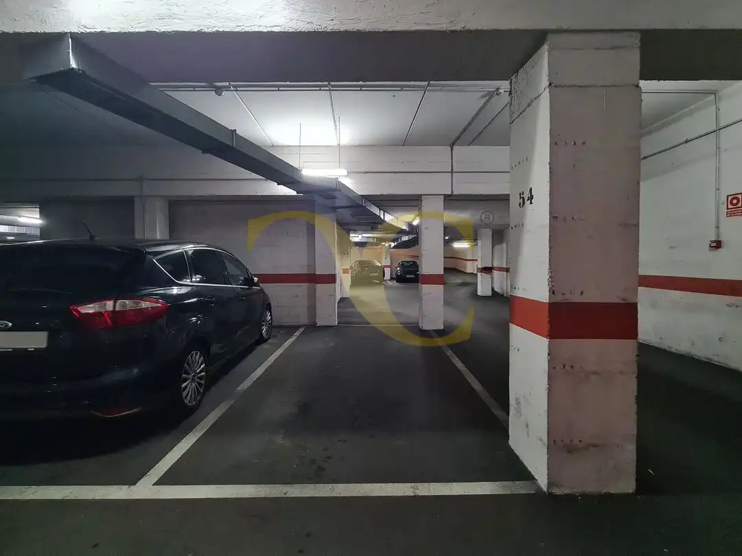 Parkplatz von Wohnung zum Verkauf in Siero mit Heizung, Terrasse und Abstellraum