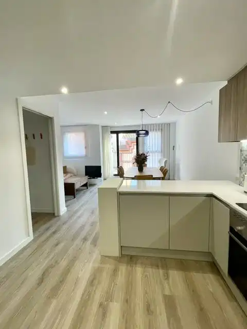 Piso con terraza en venta en Centre Vila, imagen 3