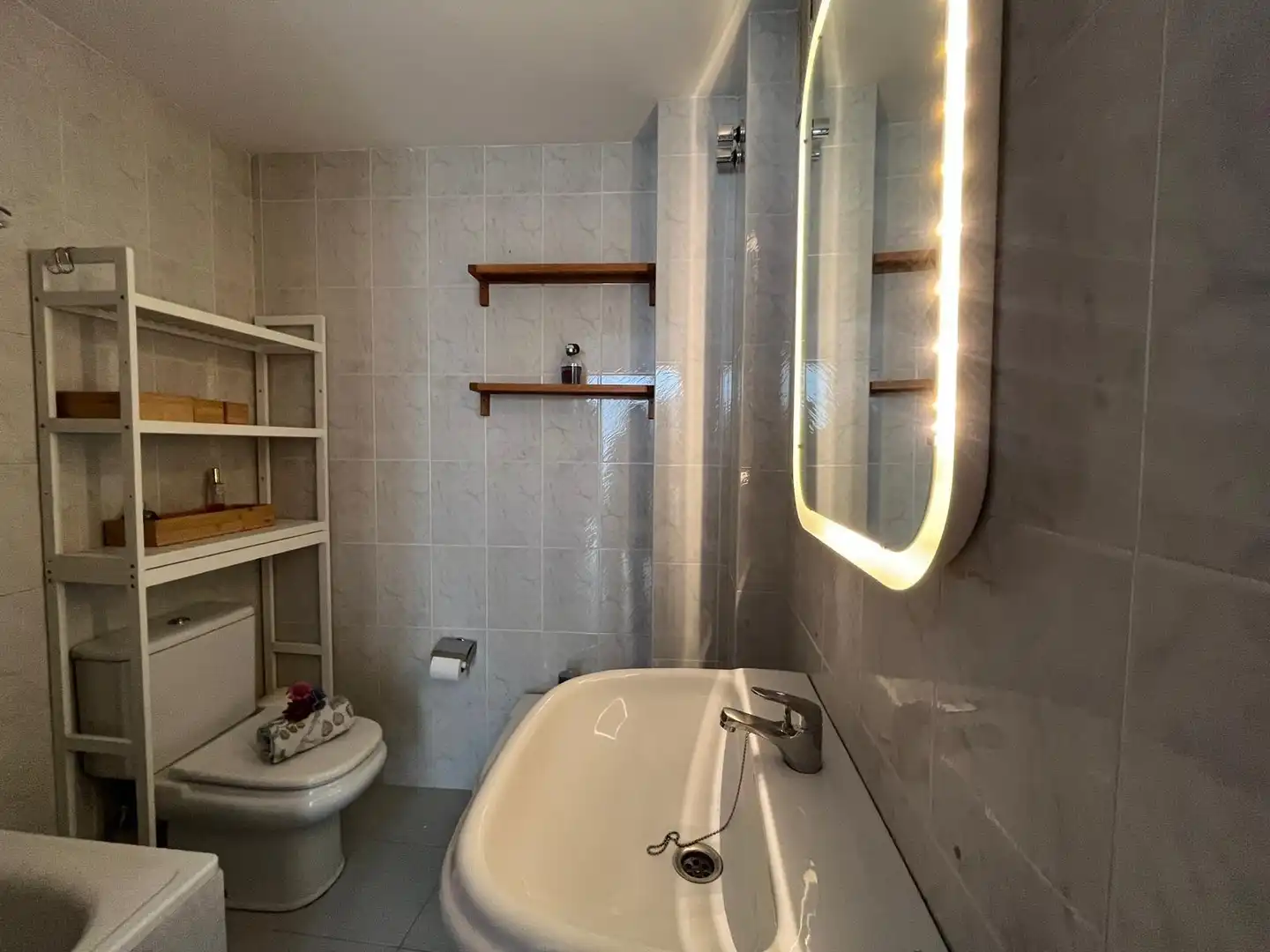 Baño de Piso de alquiler en Sevilla con Aire acondicionado