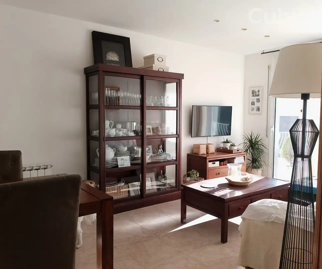 Wohnzimmer von Einfamilien-Reihenhaus zum Verkauf in Olot mit Heizung, Terrasse und Abstellraum