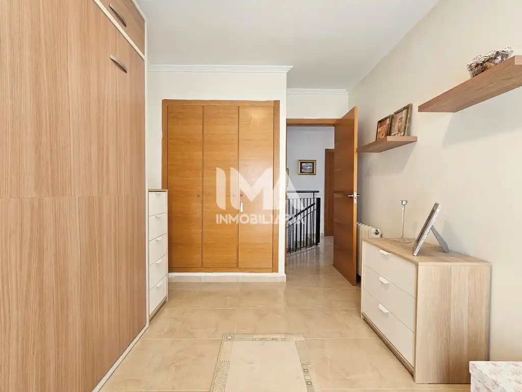 Dormitori de Casa o xalet en venda en Bétera amb Aire condicionat, Calefacció i Jardí privat