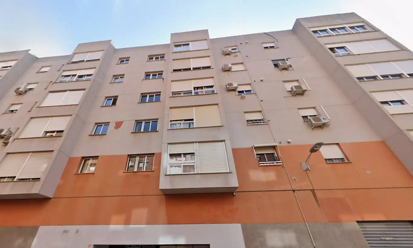Vista exterior de Pis en venda en Xirivella