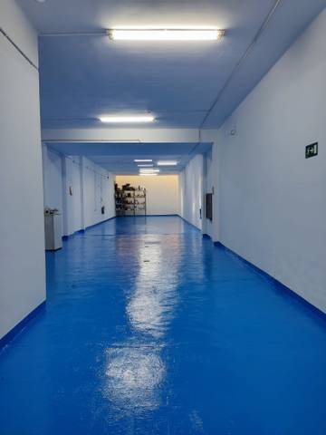 Local comercial en Alquiler en Carrer de Pompeu Fabra en Riu Sud