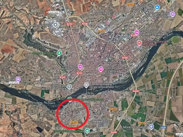 Außenansicht von Gebäude zum Verkauf in Zamora Capital 