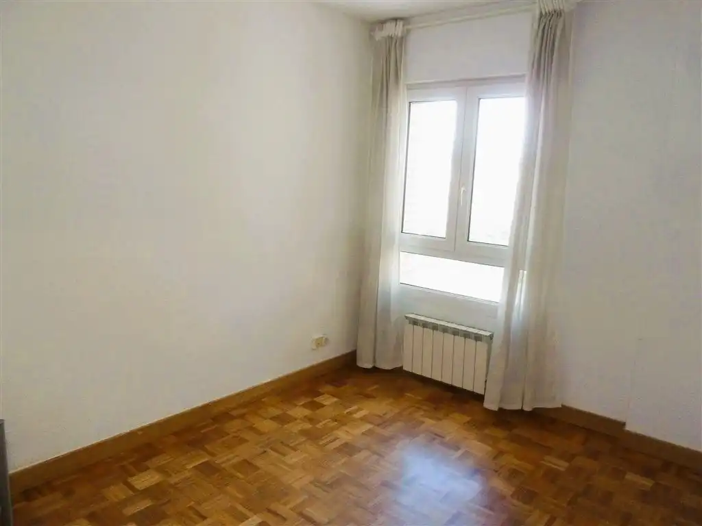Bedroom of Flat for sale in Zizur Mayor / Zizur Nagusia  with Heating, Parquet flooring and Terrace
