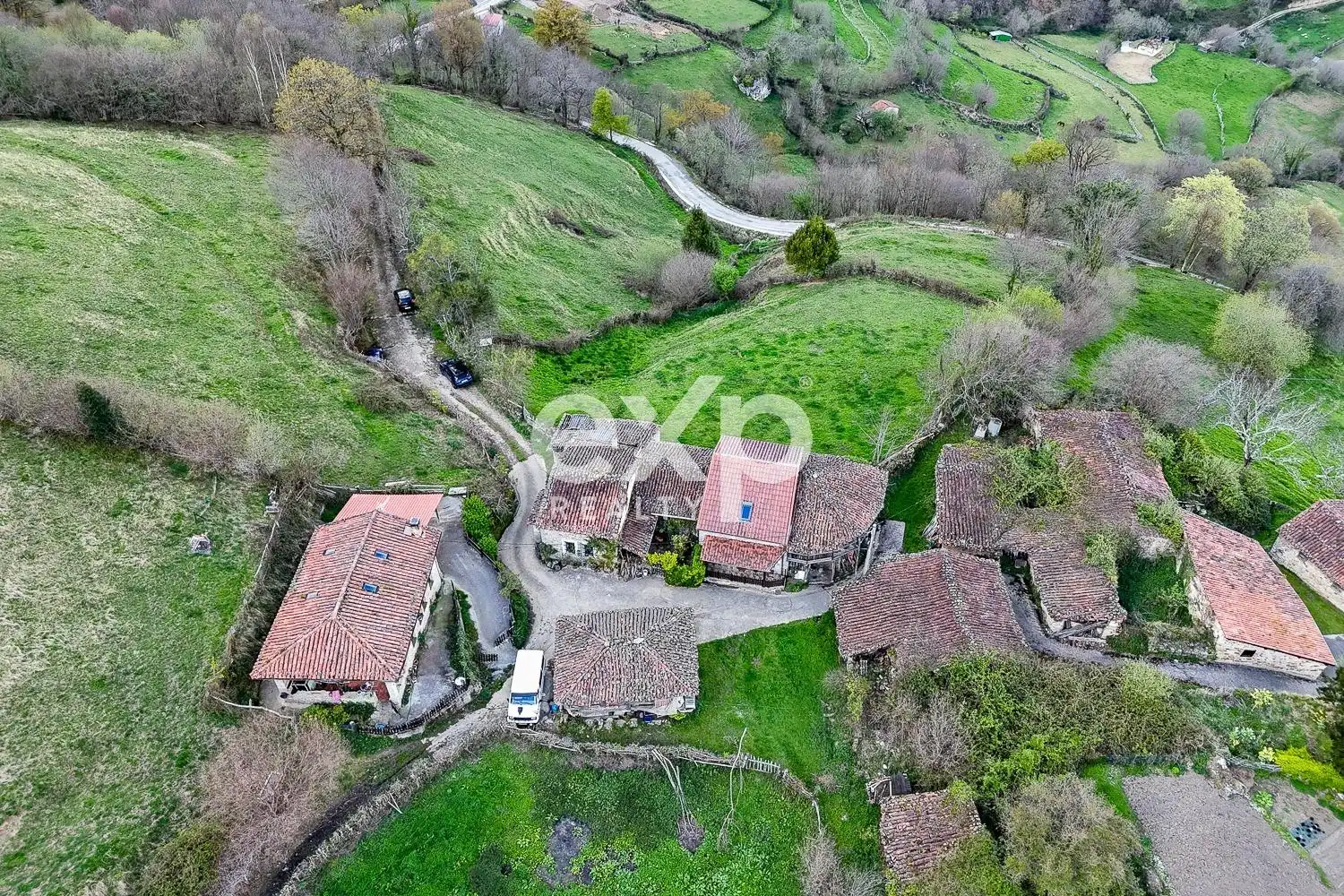 Finca rústica en venta en Riosa con Calefacción, Jardín privado y Parquet