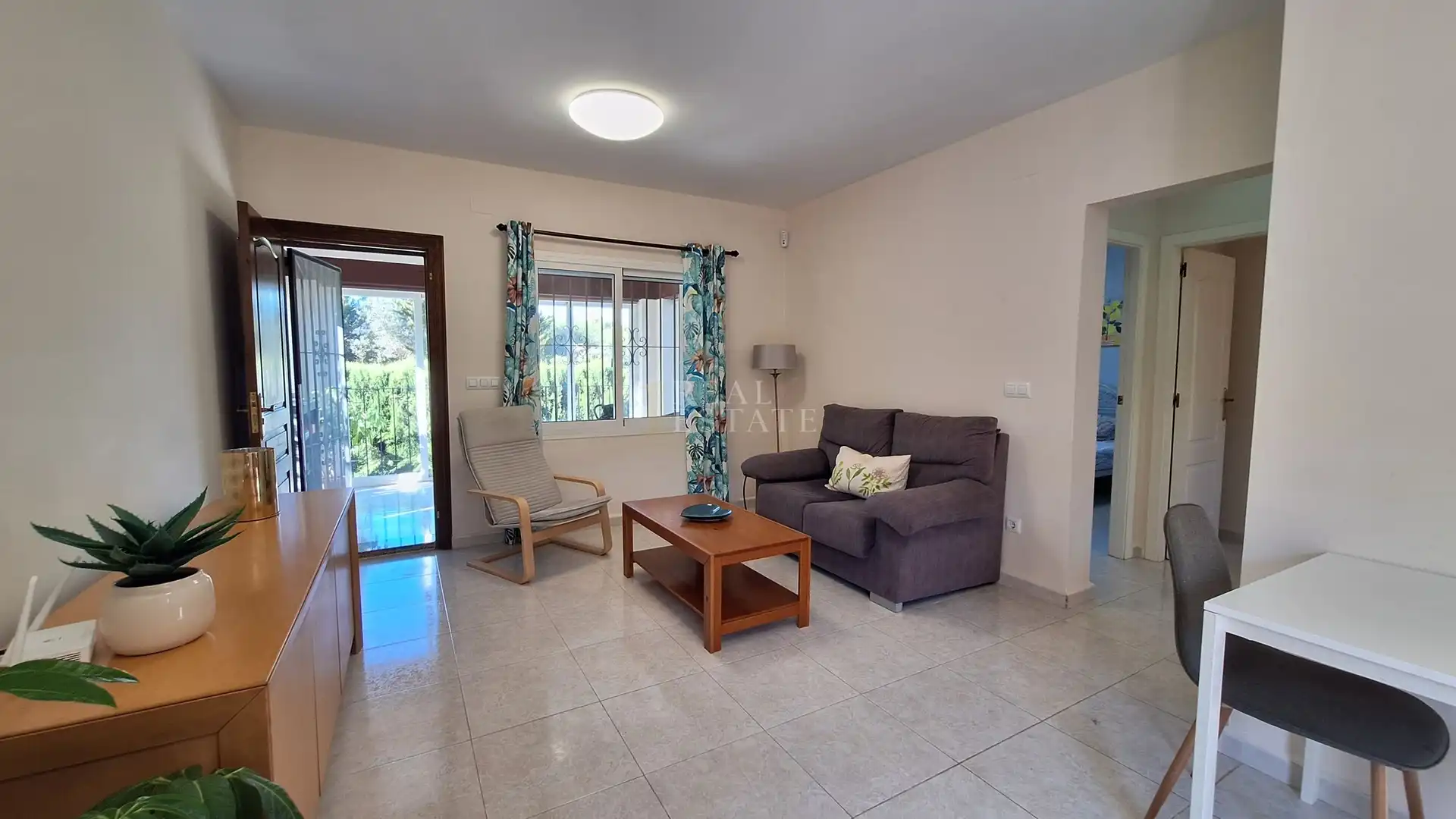 Casa con piscina in vendita a Urbinisation Puerta Del Valle, imagen 4