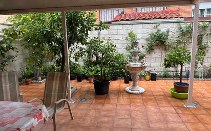 Terrace of House or chalet for sale in Villa del Prado  with Air Conditioner, Heating and Private garden