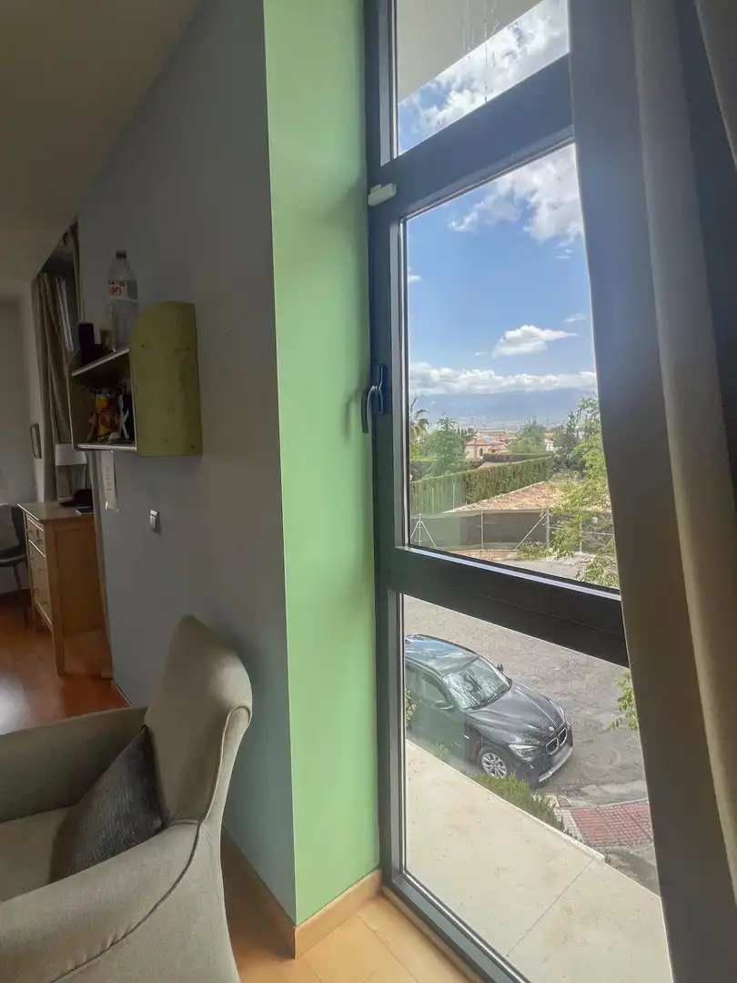 Vista exterior de Casa o xalet en venda en Las Gabias amb Aire condicionat, Calefacció i Jardí privat