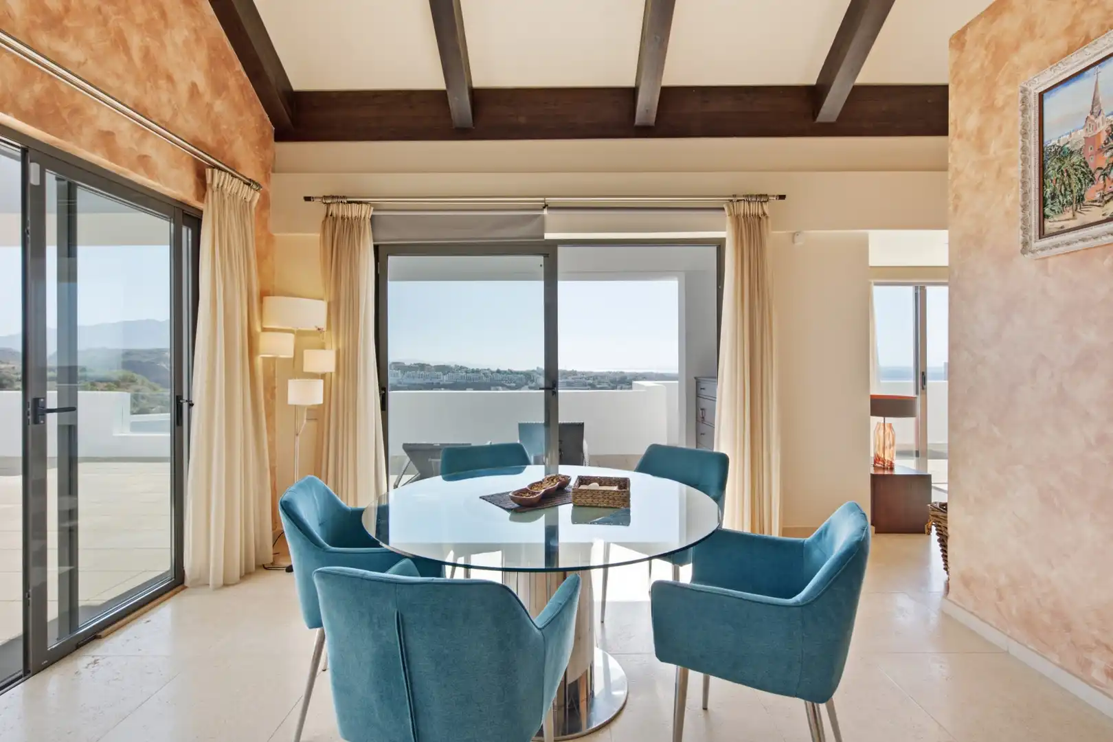 Comedor de Ático en venta en Benahavís con Aire acondicionado, Terraza y Trastero