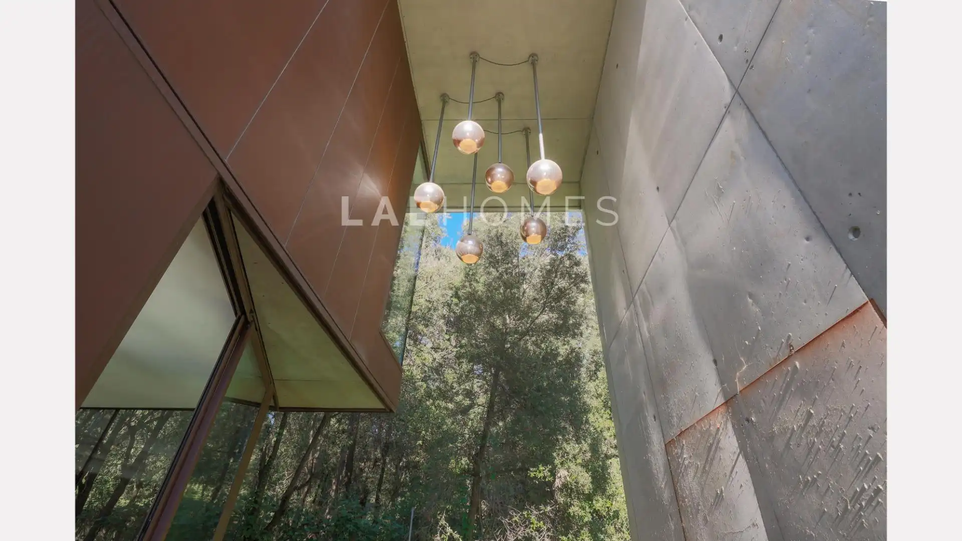 Vista exterior de Casa o chalet en venta en Sant Cugat del Vallès con Aire acondicionado, Calefacción y Jardín privado