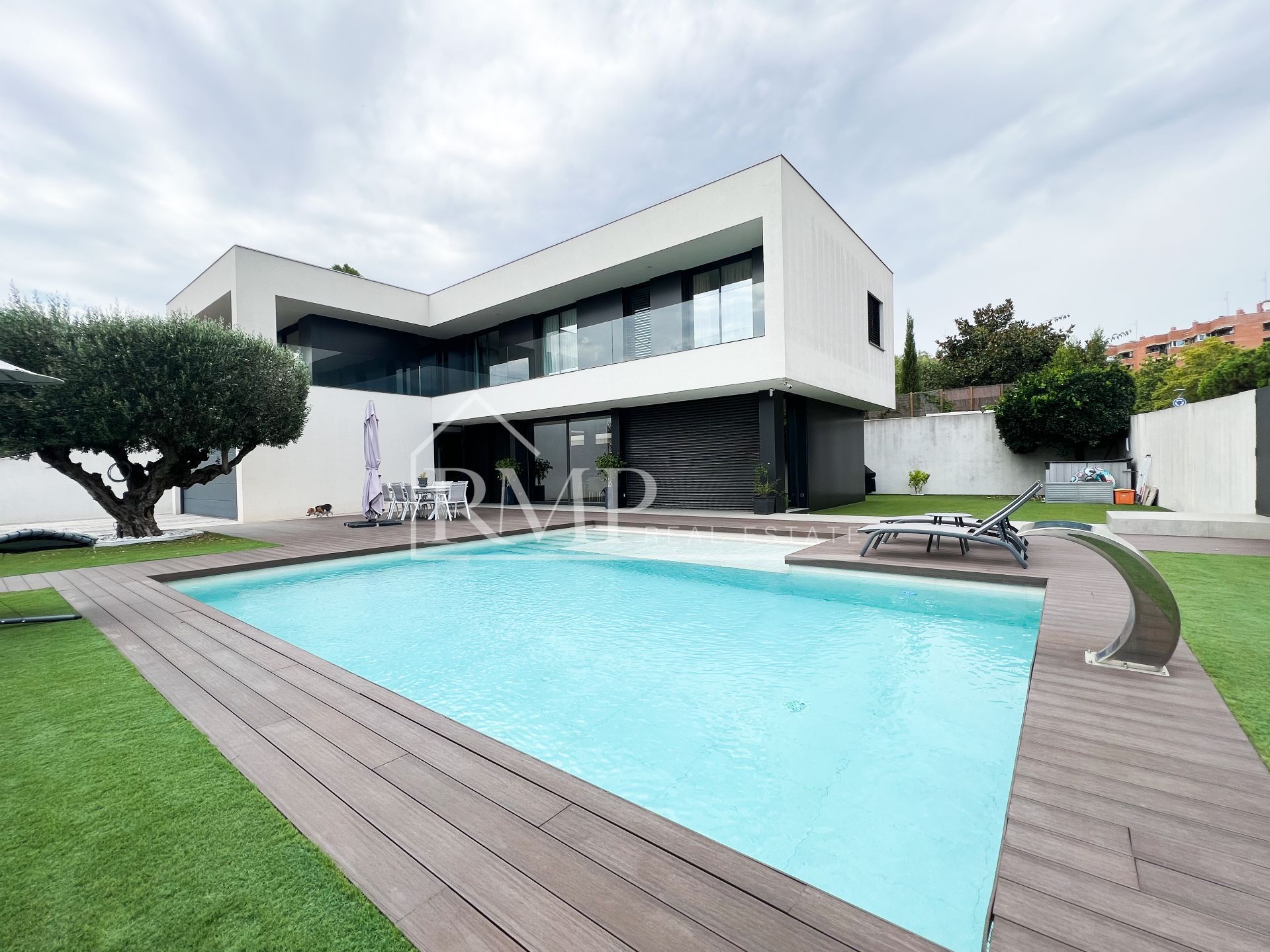Piscina de Casa o chalet en venta en Premià de Mar con Aire acondicionado, Calefacción y Jardín privado