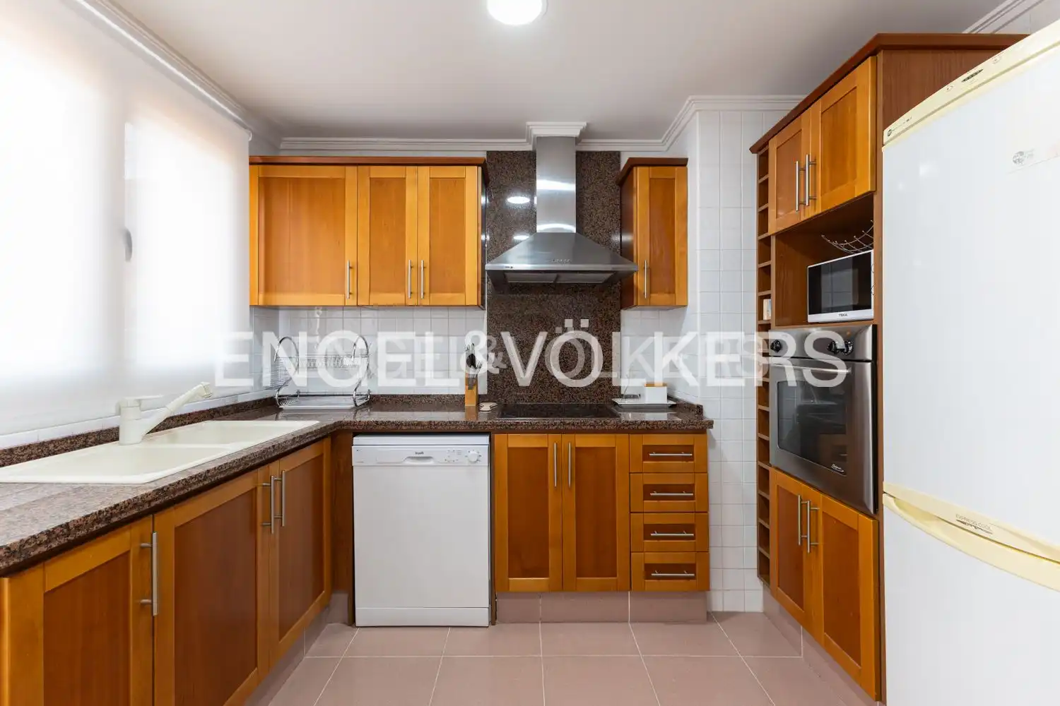 Cocina de Dúplex de alquiler en Alzira con Aire acondicionado, Calefacción y Terraza
